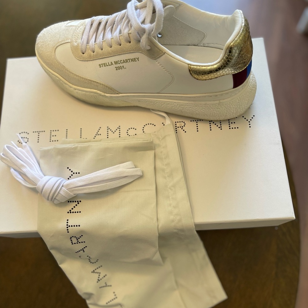 White/Gold Stella McCartney sneakers Loop Sporty Napa worn 5x.$250 Gd. Condition